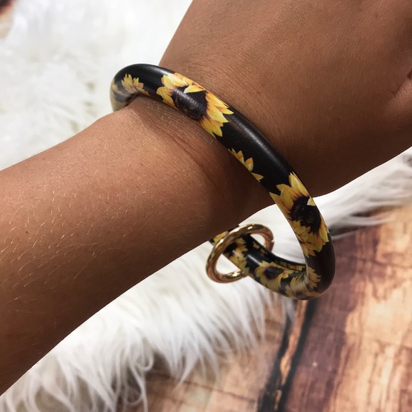 << Sunflower Bracelet Key Ring Keychain >> - Picture 2 of 4